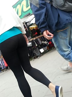 Sexy overweight bum legal age teenagers in yoga pants!