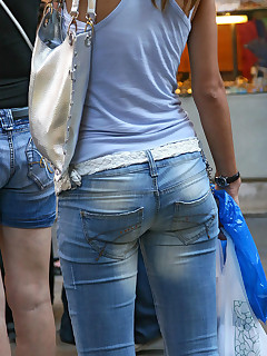 Massive bum girls in jeans